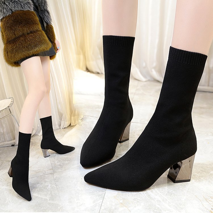 Schicke Orthopädische Stiefel mit einzigartigem Design