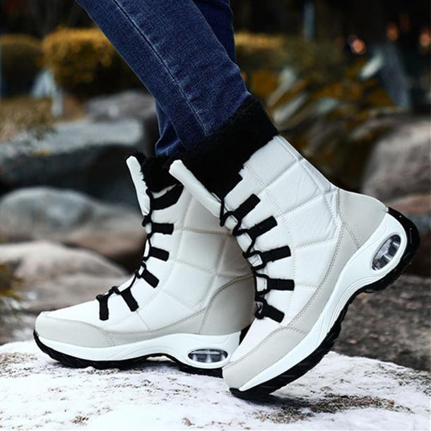 Anmutige Orthopädische Stiefel für modernen Look