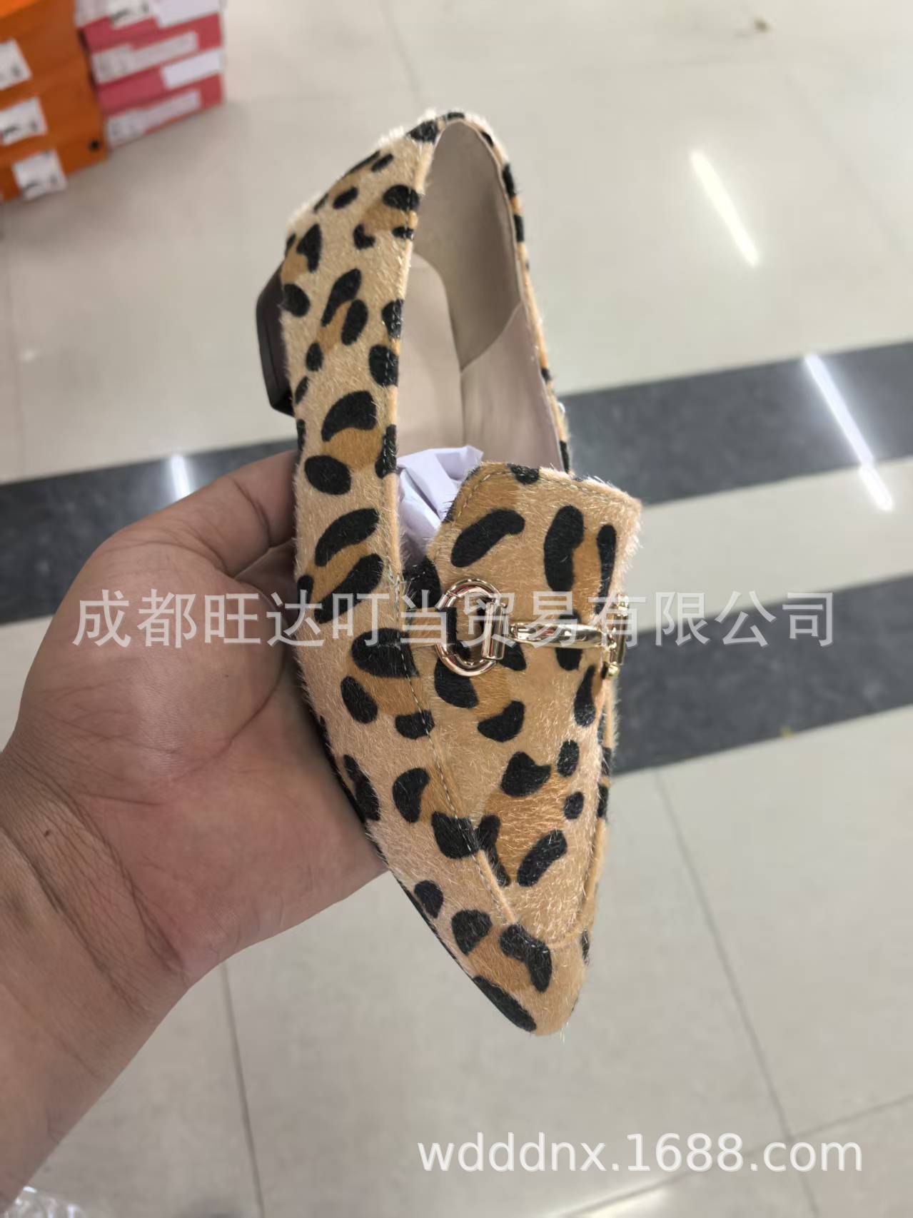 Elegante Orthopädische Schuhe für jeden Schritt