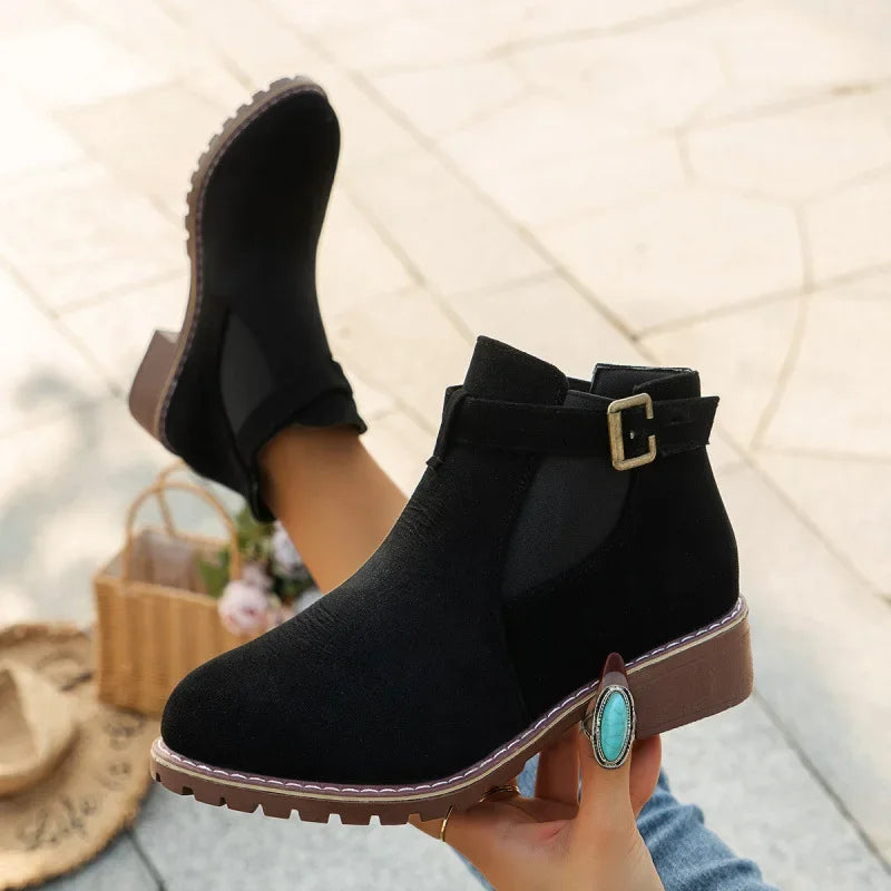Stützende und stilvolle orthopädische Stiefel