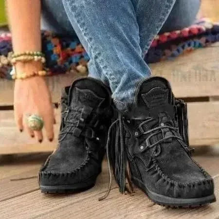 Modische und stützende orthopädische Stiefel