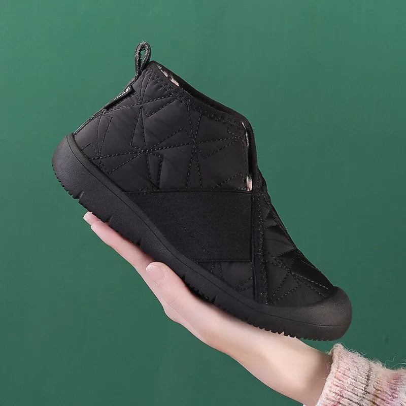 Bequeme und modische orthopädische Stiefel