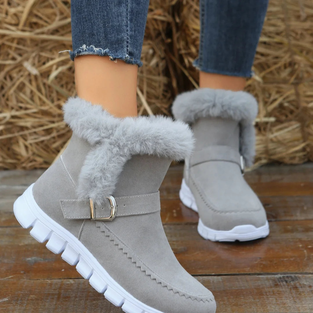 Stützende und trendige orthopädische Stiefel