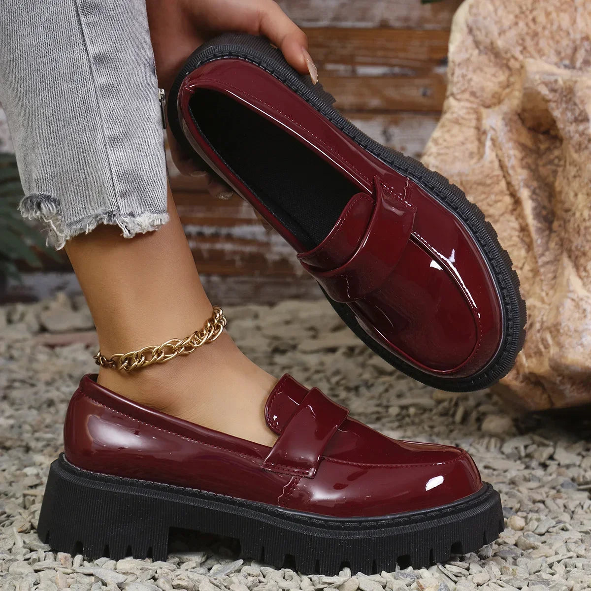 Stützende und stilvolle orthopädische Slipper