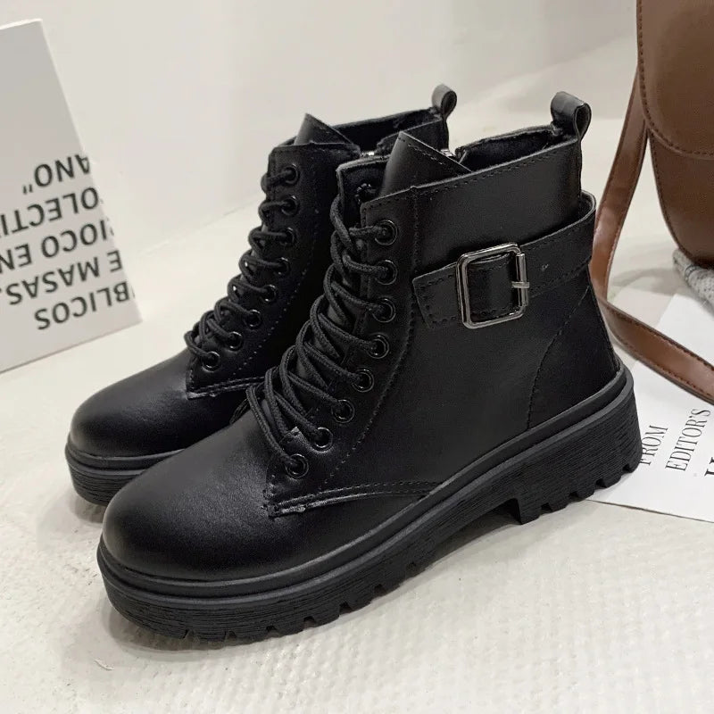 Stützende und stilvolle orthopädische Schuhe