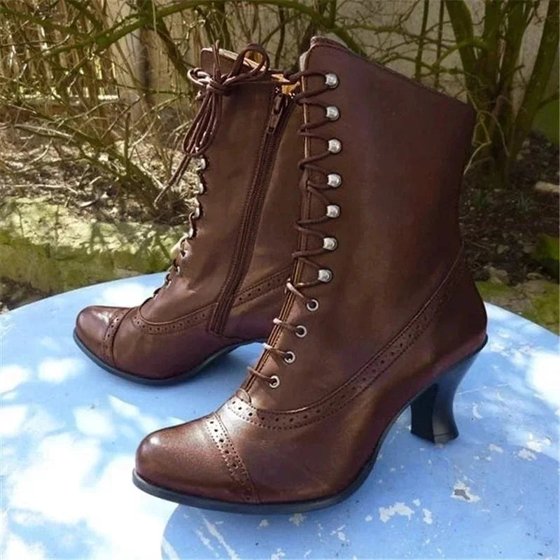 Modische und stützende orthopädische Stiefel