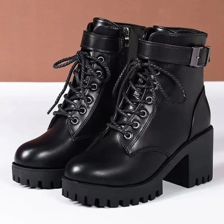 Maßgeschneiderte und bequeme orthopädische Stiefel