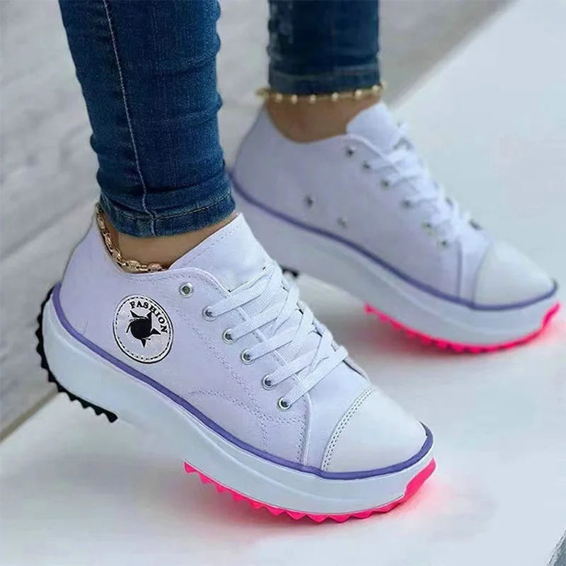 Elegante und stützende orthopädische Turnschuhe