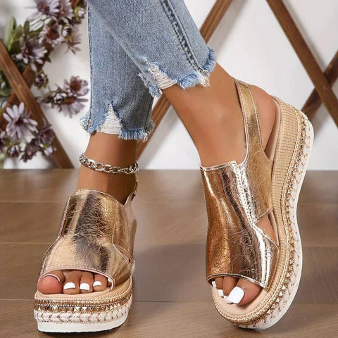 MW | Metallic-Leder-Keilsandalen