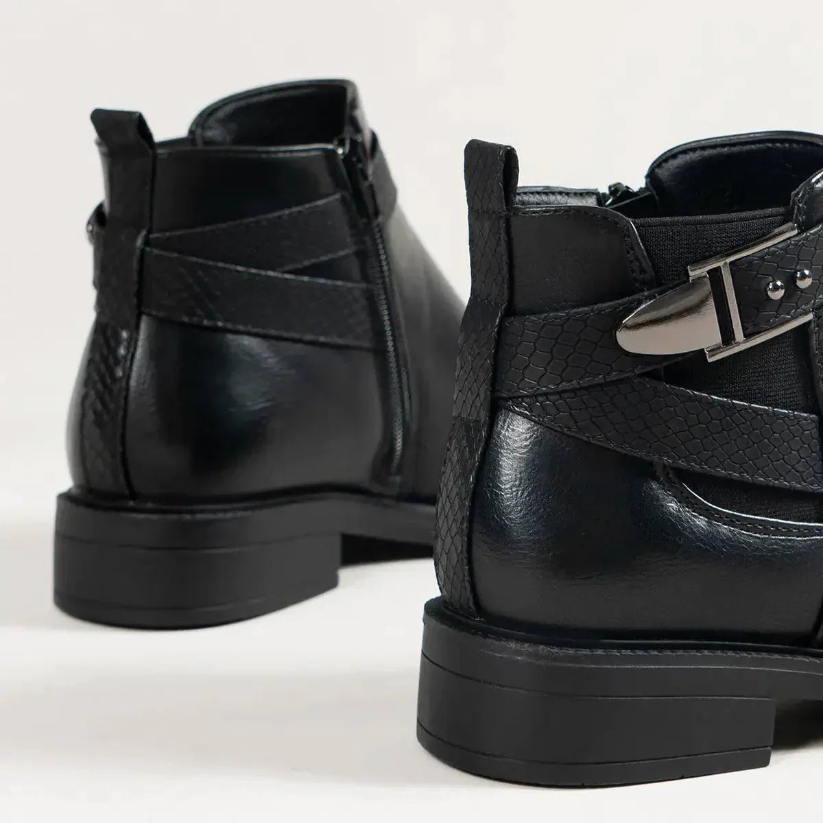 Wunderschön gefertigte Orthopädische Stiefel