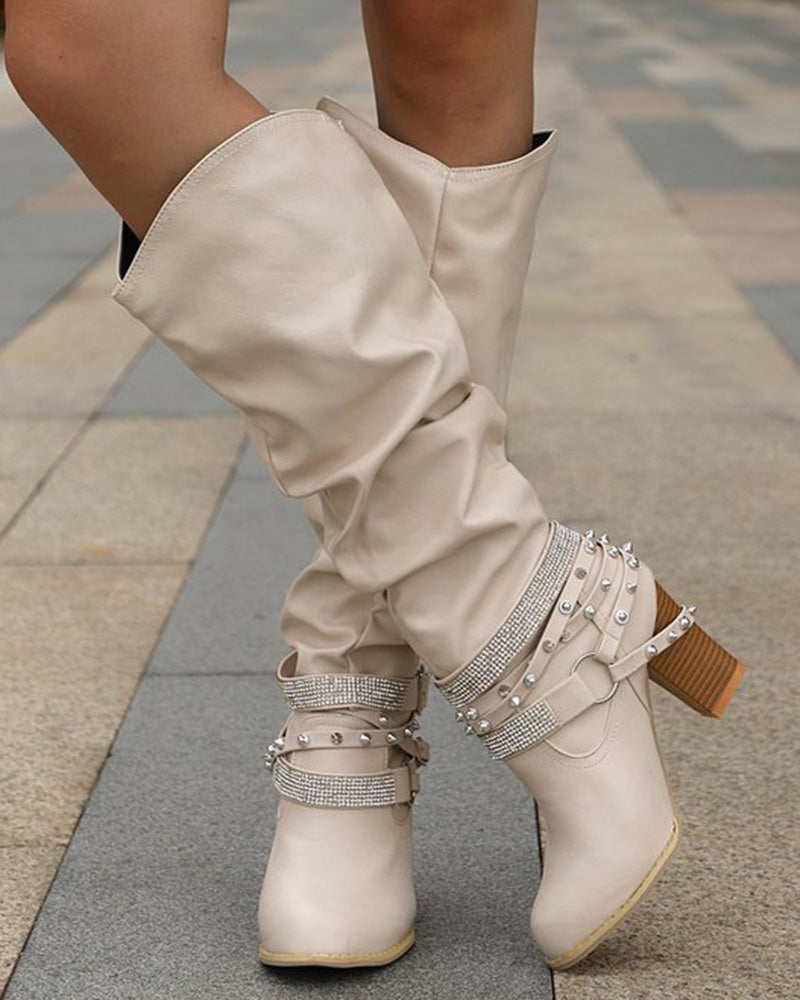 Anmutige Orthopädische Stiefel für modernen Look