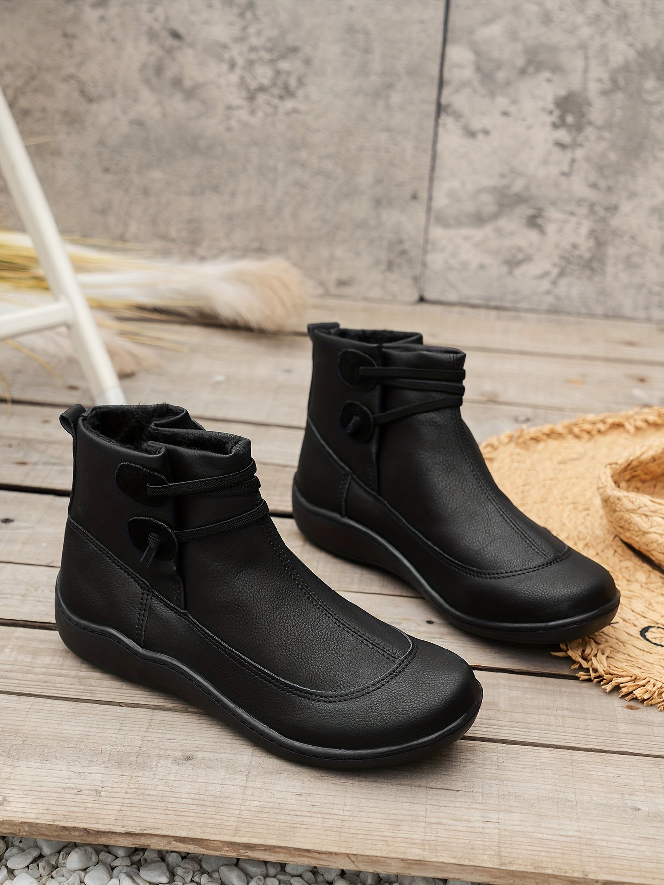 Schicke Orthopädische Stiefel mit einzigartigem Design