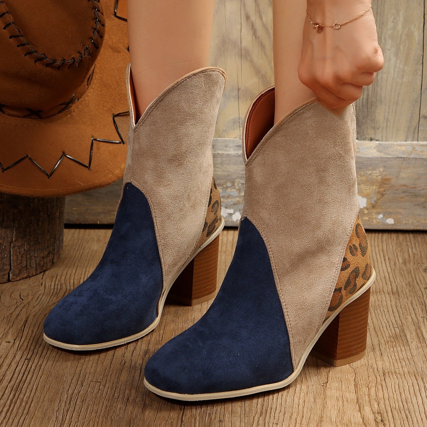 Elegante Orthopädische Stiefel für jeden Schritt