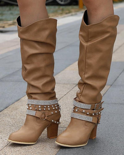 Anmutige Orthopädische Stiefel für modernen Look