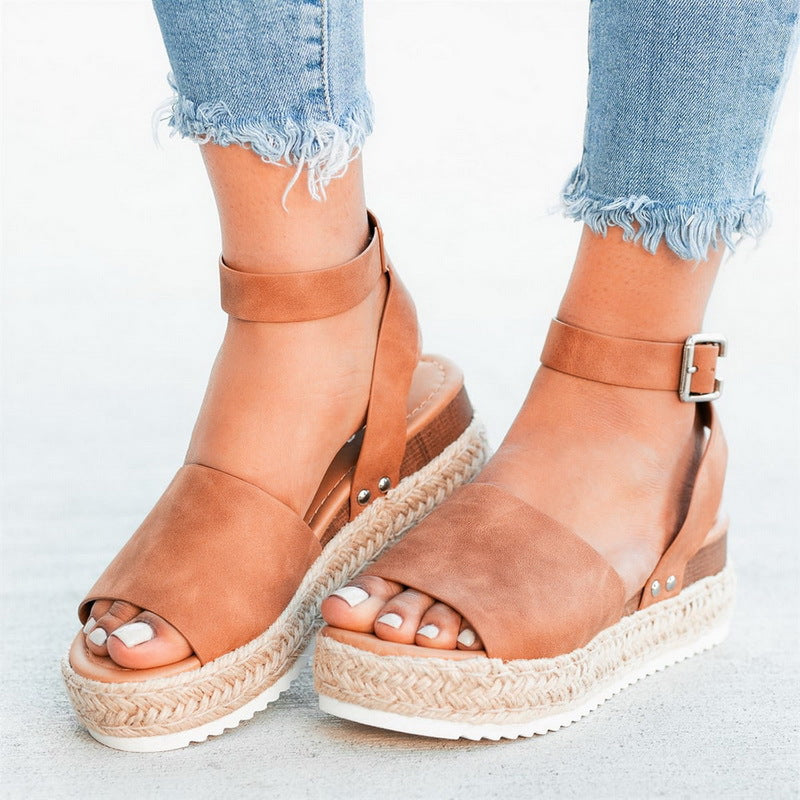 Klassische Orthopädische Sandalen mit zeitlosem Stil