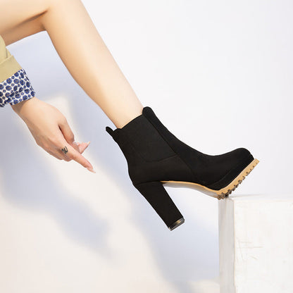 Anmutige Orthopädische Stiefel für modernen Look