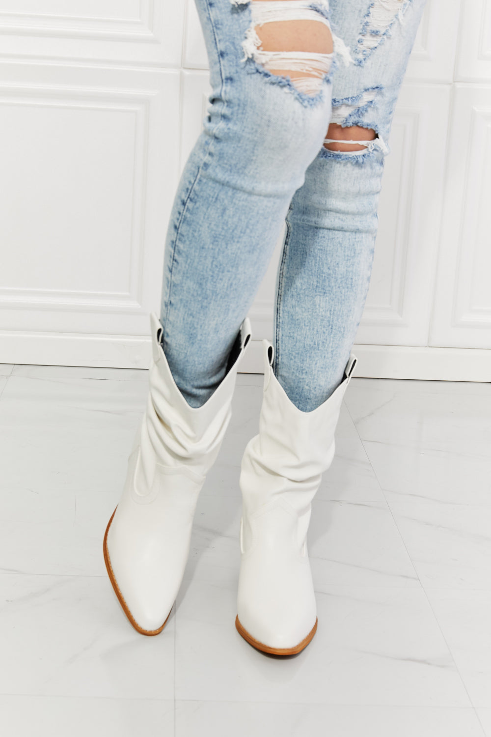 Schicke Orthopädische Stiefel mit einzigartigem Design