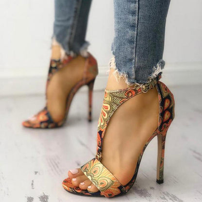 Anmutige Orthopädische Sandalen für modernen Look