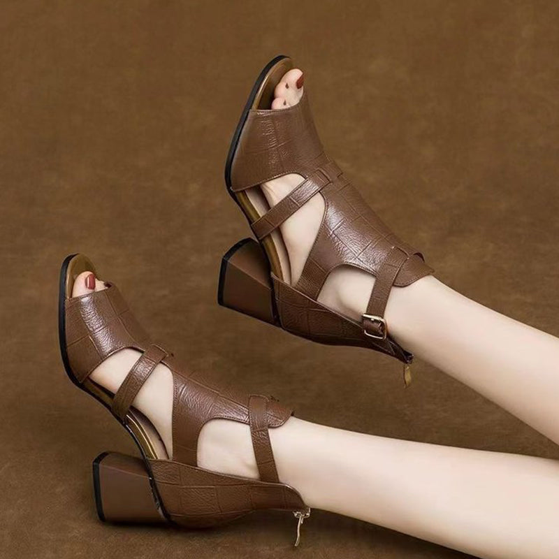 MW | Sandalen im römischen Stil