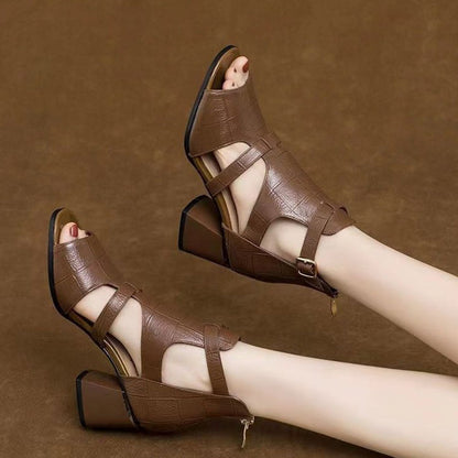 MW | Sandalen im römischen Stil