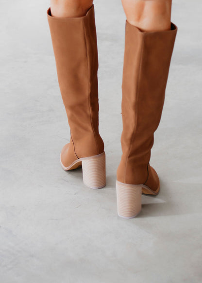 Klassische Orthopädische Stiefel mit zeitlosem Stil