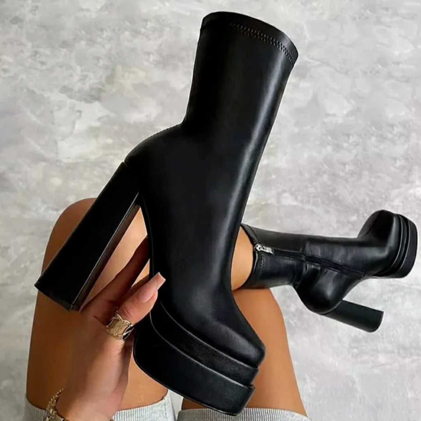 Klassische Orthopädische Stiefel mit zeitlosem Stil