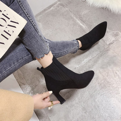 Anmutige Orthopädische Stiefel für modernen Look