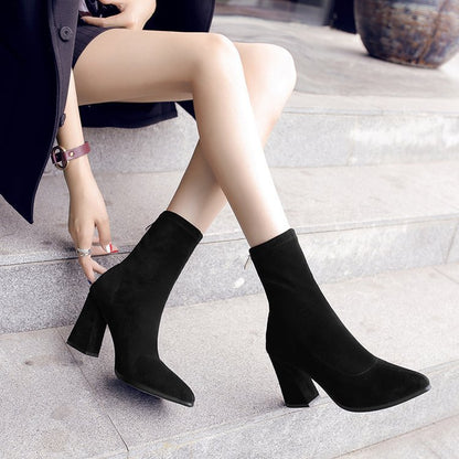 Schicke Orthopädische Stiefel mit einzigartigem Design