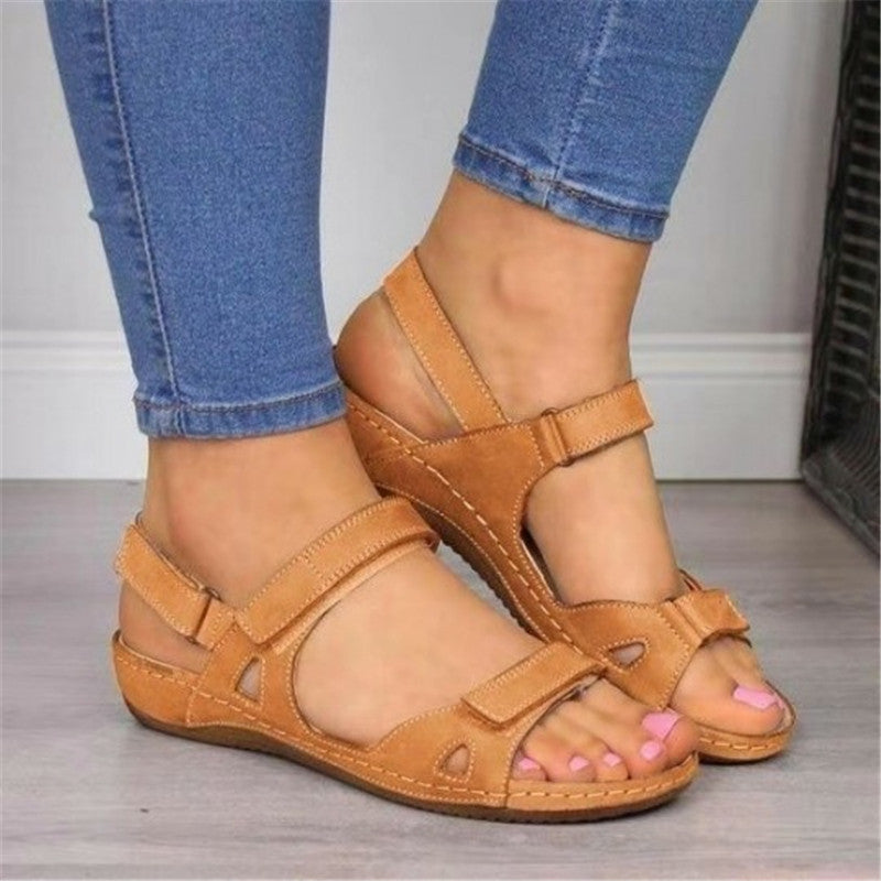 Anmutige Orthopädische Sandalen für modernen Look