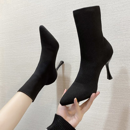 Anmutige Orthopädische Stiefel für modernen Look