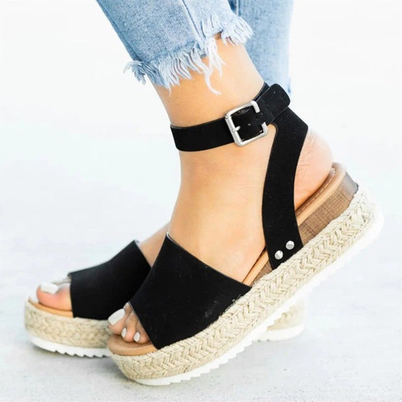 Anmutige Orthopädische Sandalen für modernen Look
