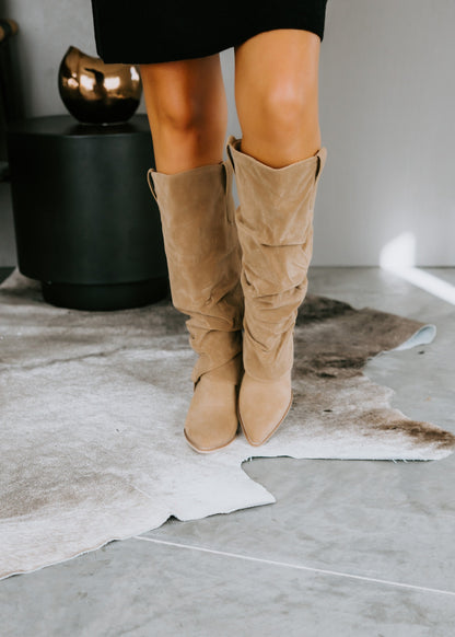 Schicke Orthopädische Stiefel mit einzigartigem Design