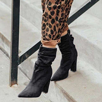 Schicke Orthopädische Stiefel mit einzigartigem Design