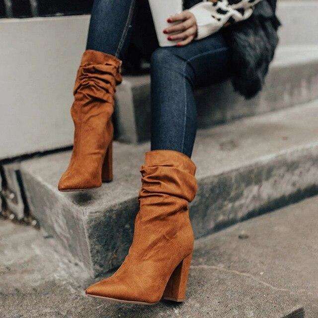 Schicke Orthopädische Stiefel mit einzigartigem Design