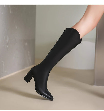 Klassische Orthopädische Stiefel mit zeitlosem Stil