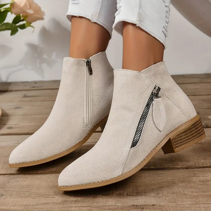Anmutige Orthopädische Stiefel für modernen Look