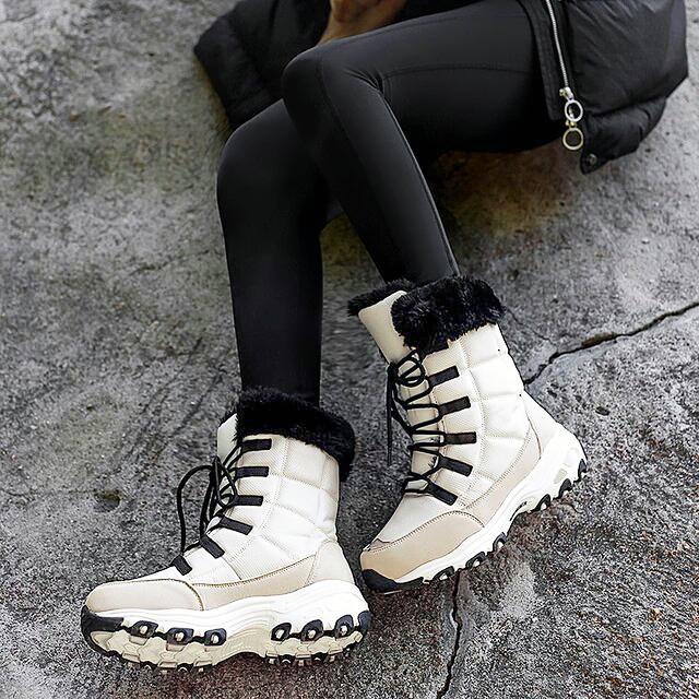 Anmutige Orthopädische Stiefel für modernen Look