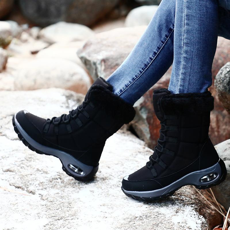 Anmutige Orthopädische Stiefel für modernen Look