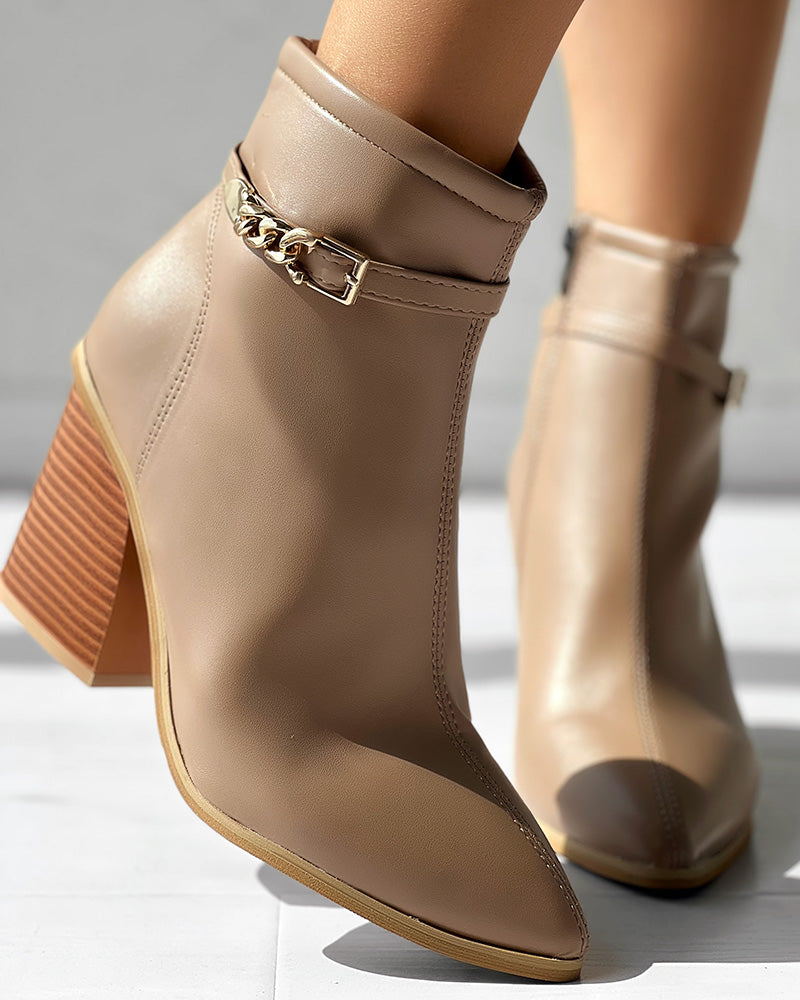 Klassische Orthopädische Stiefel mit zeitlosem Stil
