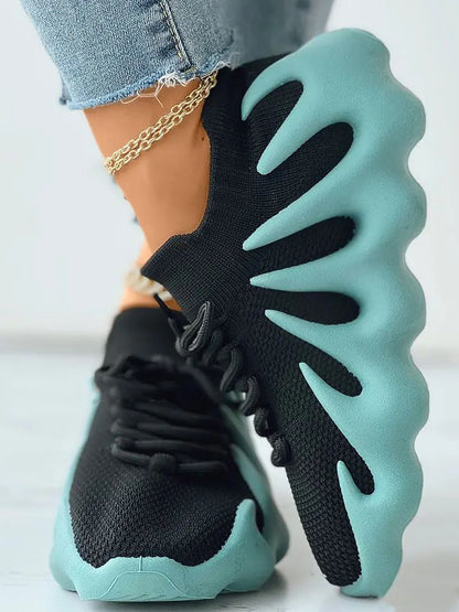 MW und luftige Sneakers