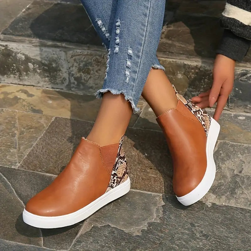 Klassische Orthopädische Stiefel mit zeitlosem Stil