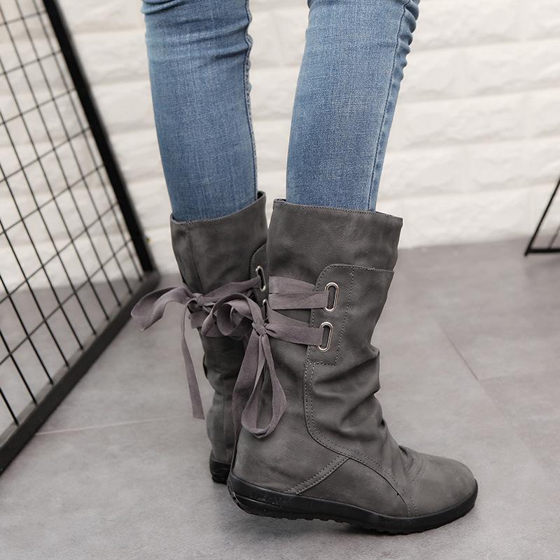 Anmutige Orthopädische Stiefel für modernen Look