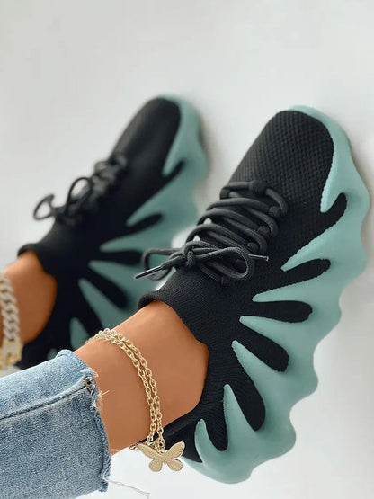MW und luftige Sneakers