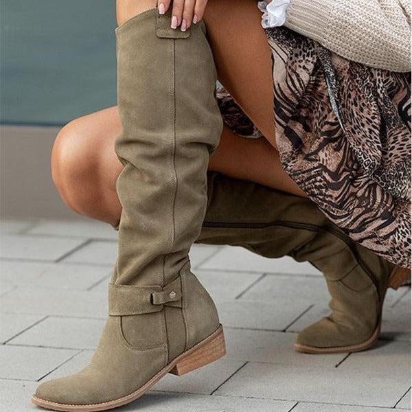 Hilda® | Knee-high women's boots with a low heel