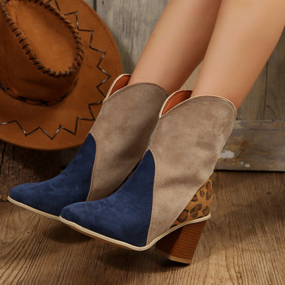 Schicke Orthopädische Stiefel mit einzigartigem Design