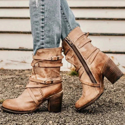 Blanca® | Supportive and trendy orthopedic boots