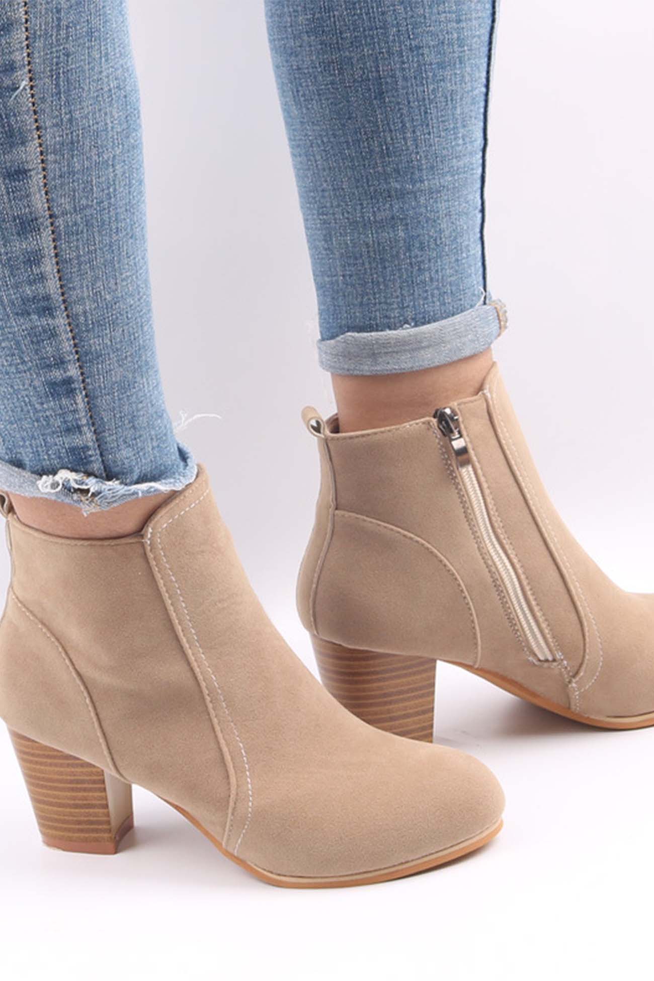 Bequeme Orthopädische Stiefel für den Alltag