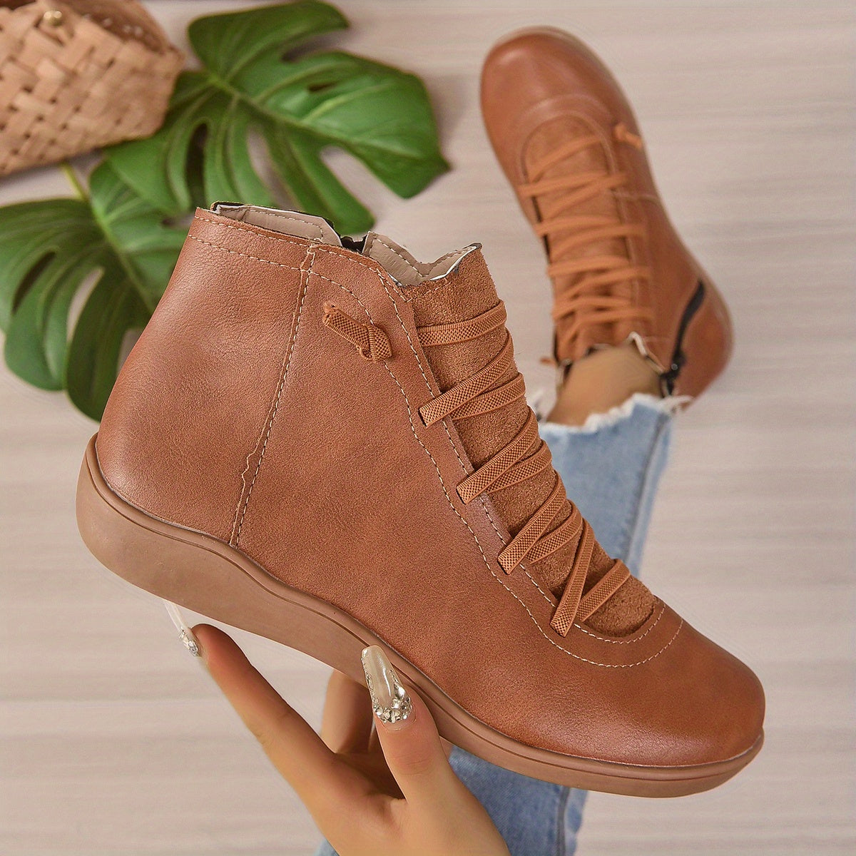 Paloma® | Modern and supportive orthopedic boots.