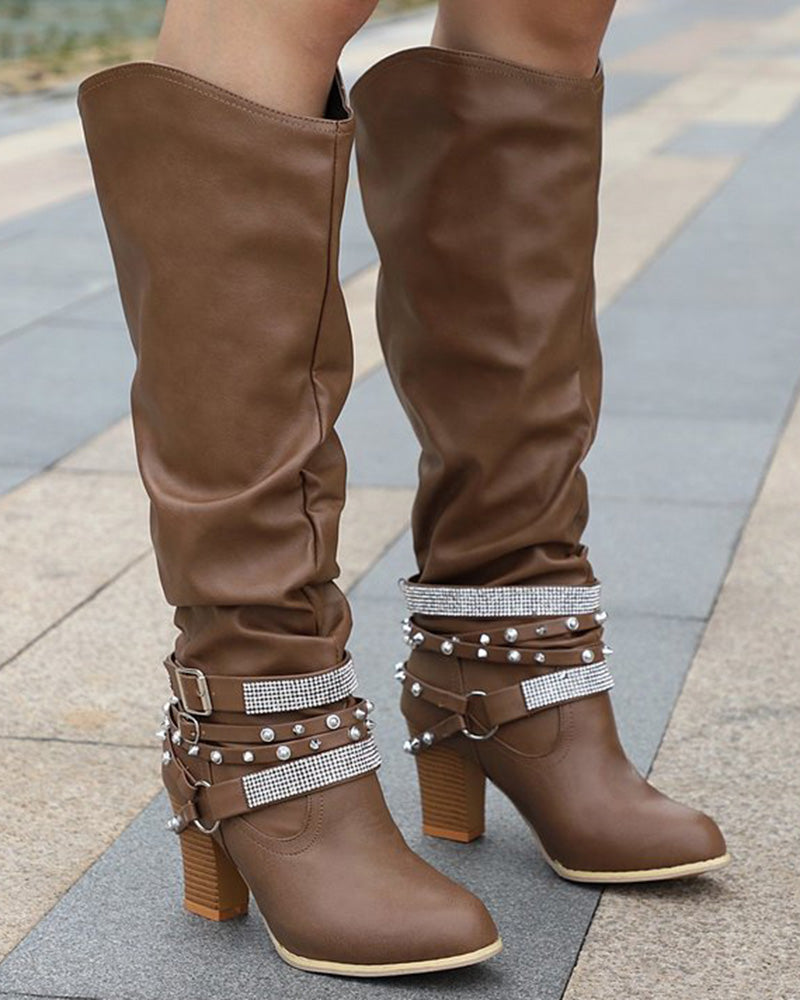 Anmutige Orthopädische Stiefel für modernen Look