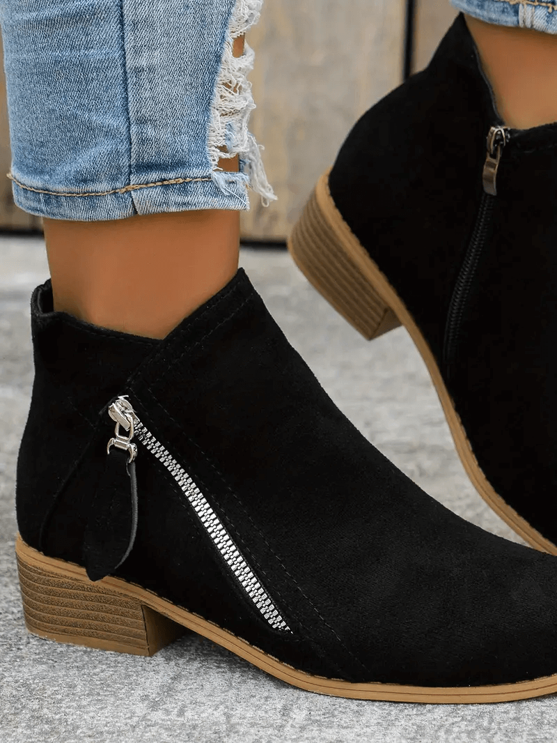 Klassische Orthopädische Stiefel mit zeitlosem Stil